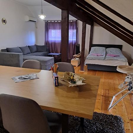 Sofi Daire Ni Dış mekan fotoğraf