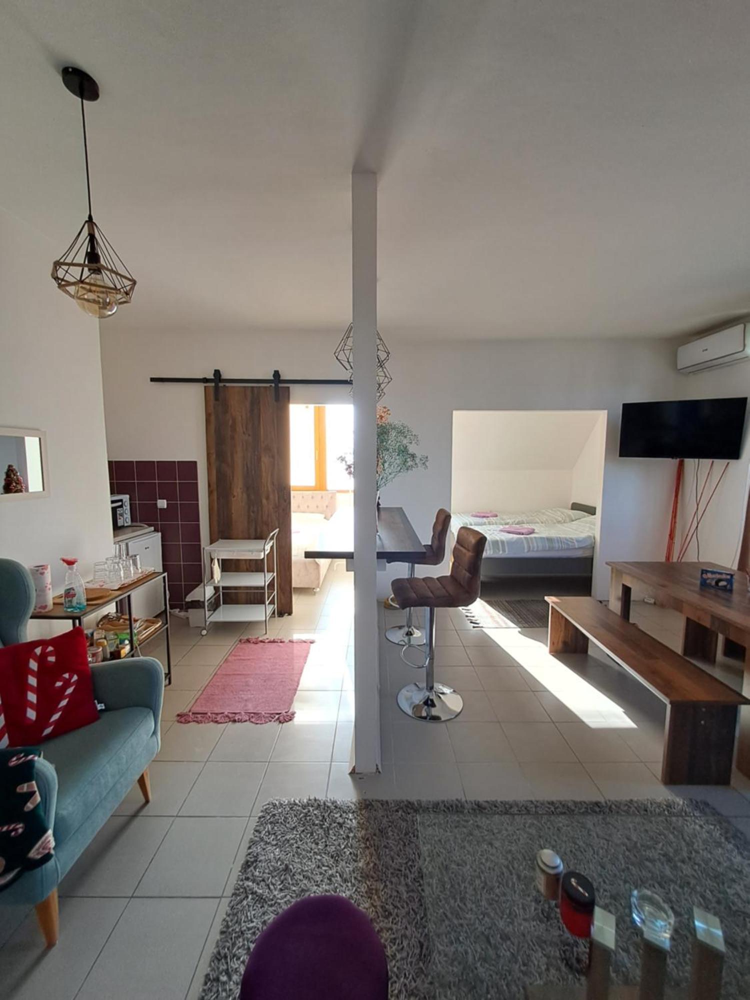 Sofi Daire Ni Dış mekan fotoğraf